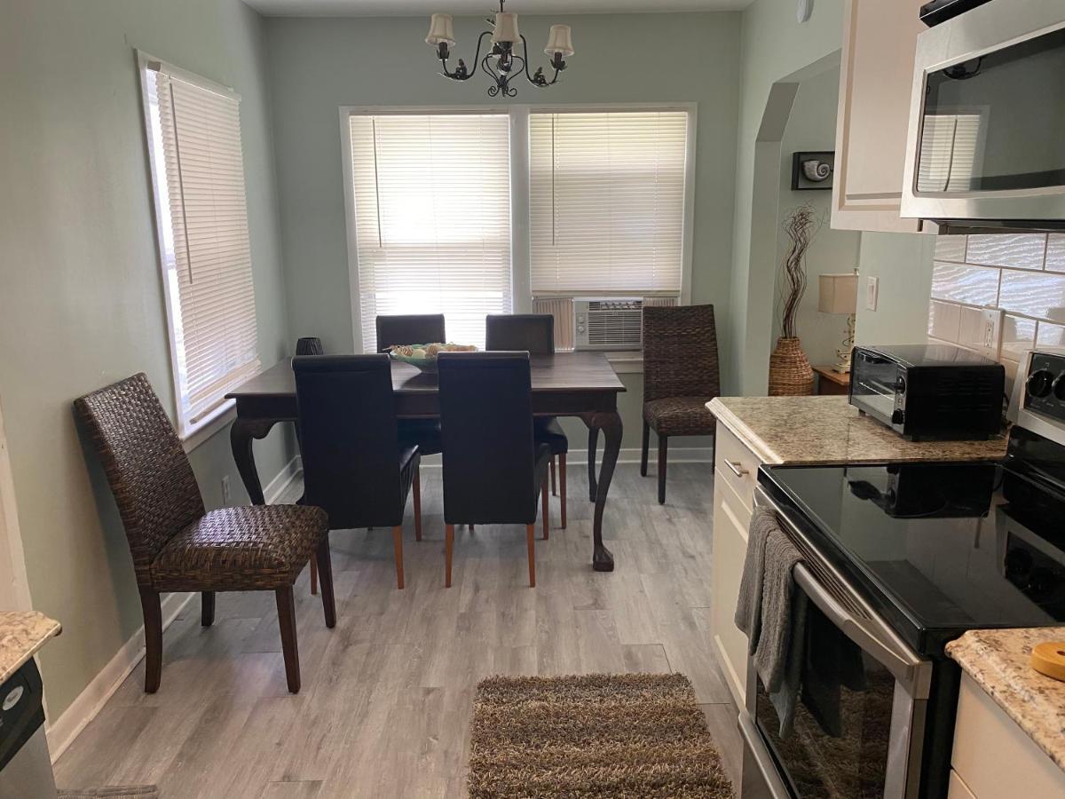 5 Min To Beach Large Living Room Fenced Backyard Bbq Firepit Driveway Boat Parking Lake Worth Beach Extérieur photo