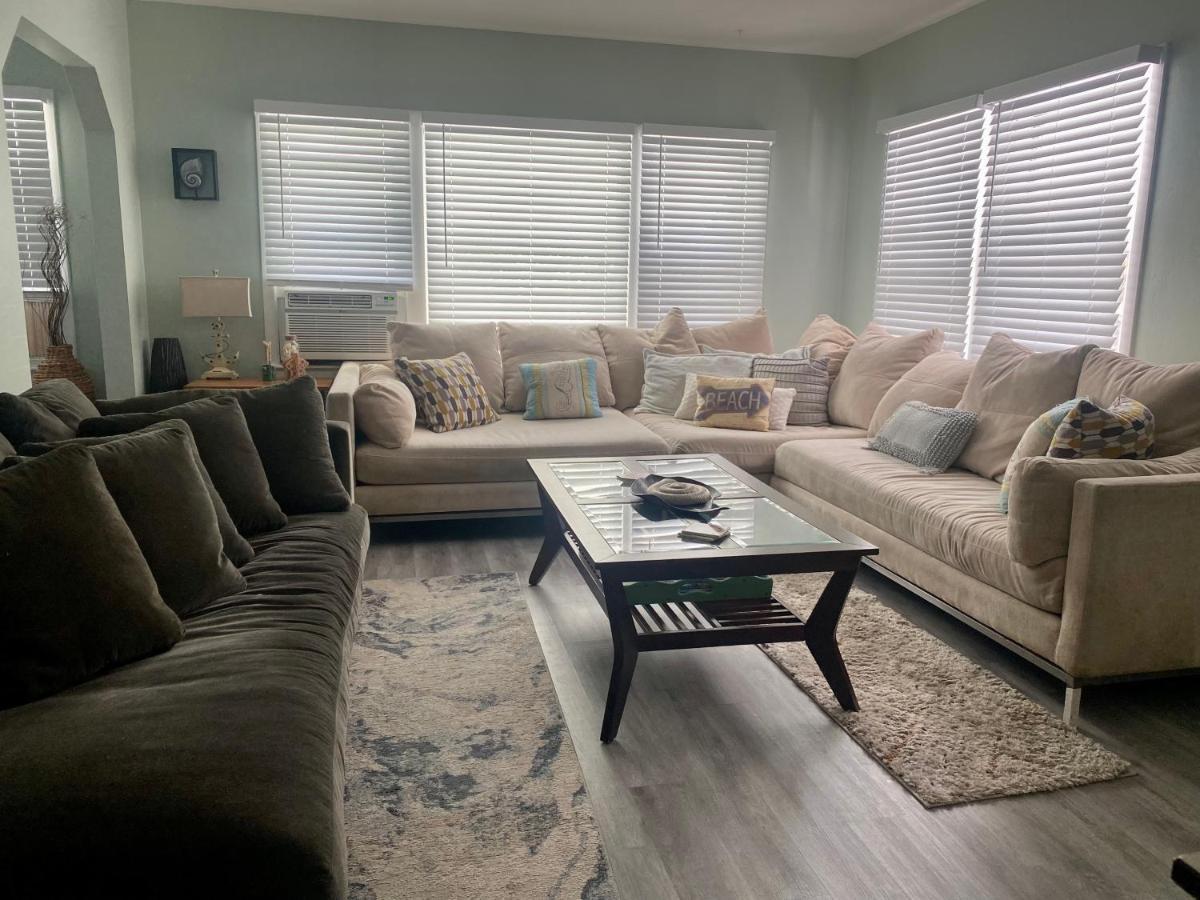 5 Min To Beach Large Living Room Fenced Backyard Bbq Firepit Driveway Boat Parking Lake Worth Beach Extérieur photo