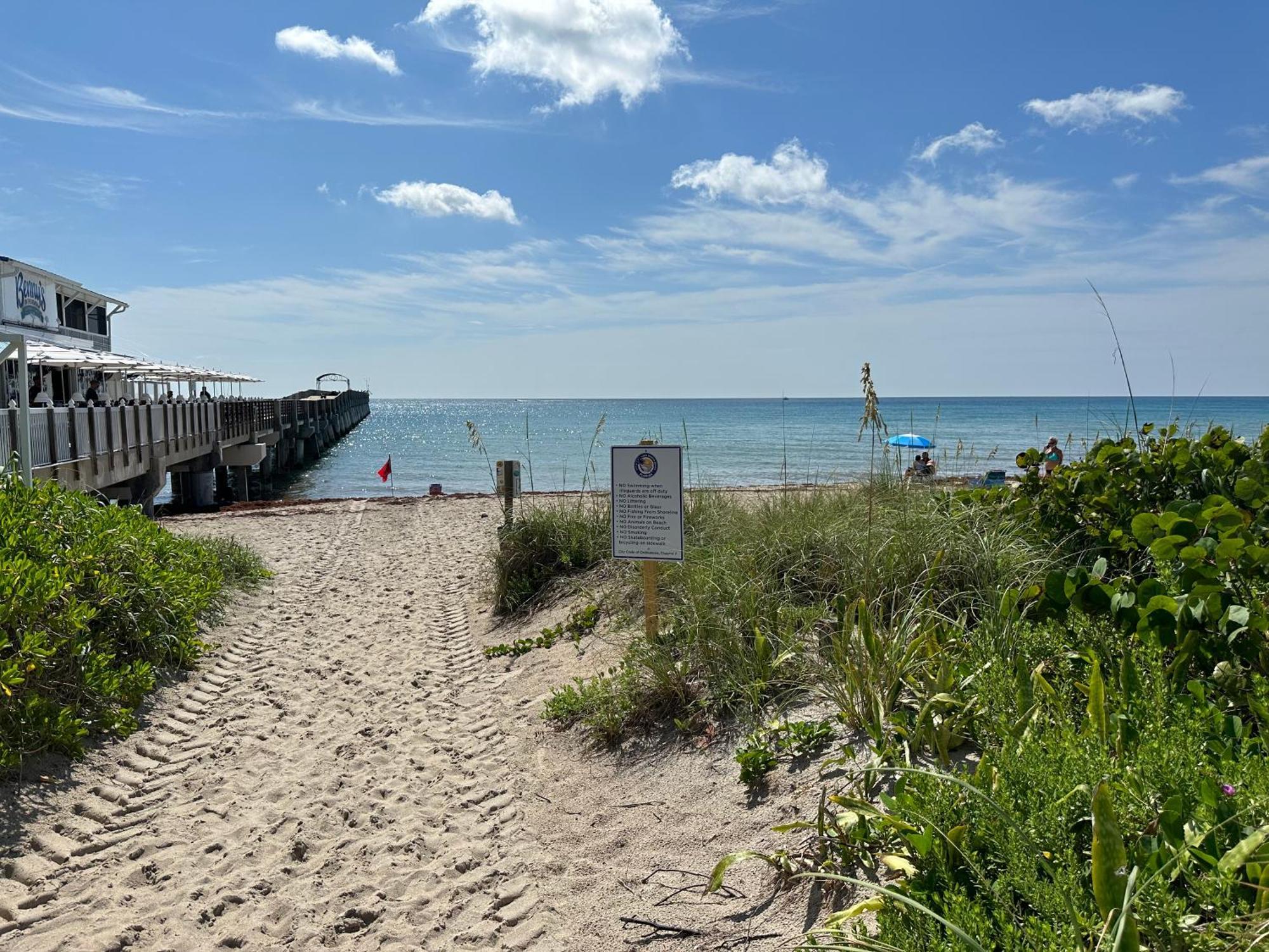 5 Min To Beach Large Living Room Fenced Backyard Bbq Firepit Driveway Boat Parking Lake Worth Beach Extérieur photo